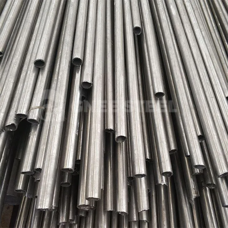 Tiub Kepersisan Keluli Lancar ST45